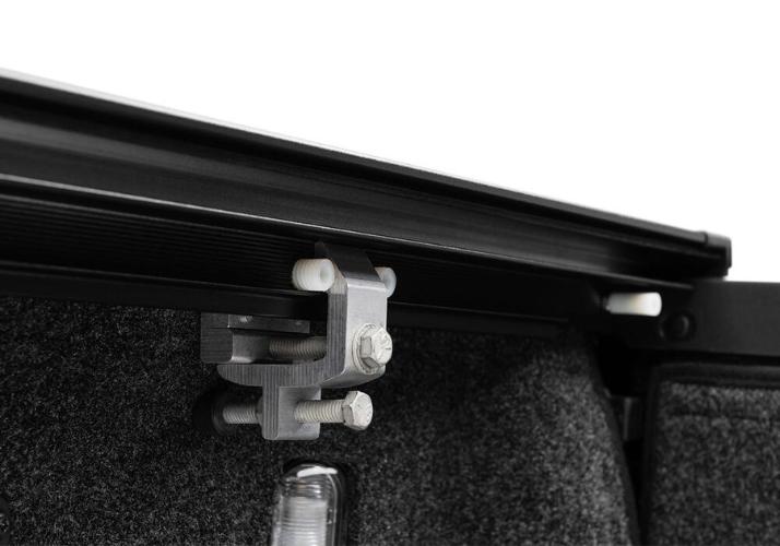 RetraxONE XR Retractable Tonneau Cover T-60378