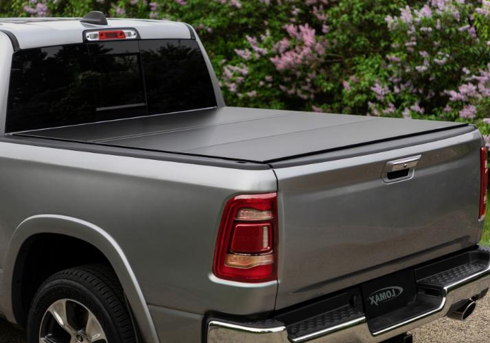 LOMAX FOLDING HARD COVER 20-24 Silverado/Sierra 2500, 3500 6' 9" Box (w/ or w/o MultiPro Tailgate)